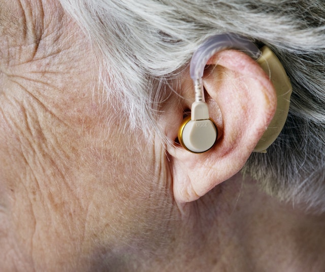 hearing aids for those who facing hearing problems