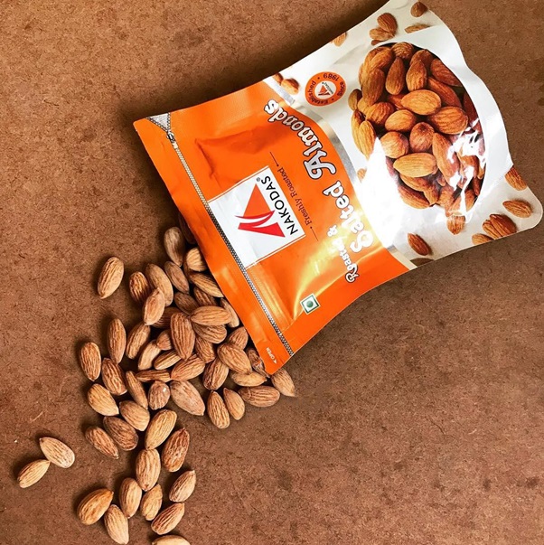 roasted and salted almonds from dry fruit zone